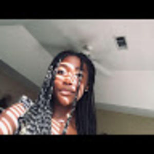 Meet your Posher, Layla